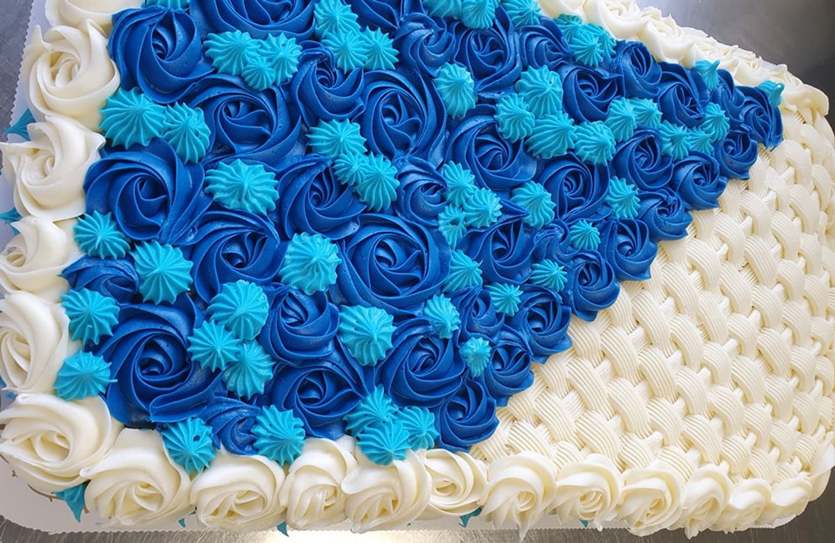 Rosepyntet gulrotkake, langpanne